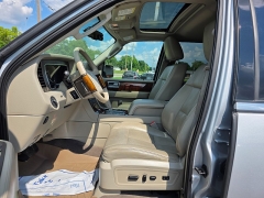 Used 2014 Lincoln Navigator 4d SUV 4WD at Maxx Loans near St. Adrian, MI