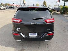 Used 2016  Jeep Cherokee 4d SUV 4WD Overland at House of Carz near Rochester, IN