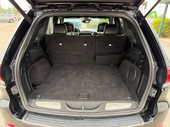 Used 2018  Jeep Grand Cherokee 4d SUV 2WD Overland V6 High Altitude at House of Carz near Rochester&comma; IN