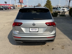 Used 2021  Volkswagen Tiguan 2&period;0T SE R-Line Black 4MOTION at House of Carz near Rochester&comma; IN
