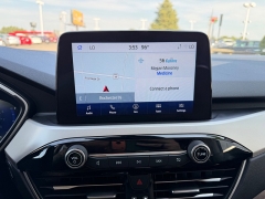 Used 2022  Ford Escape SEL AWD at House of Carz near Rochester&comma; IN