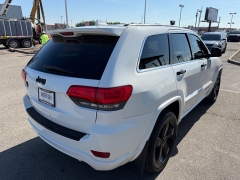 Used 2015  Jeep Grand Cherokee 4d SUV 4WD Laredo at House of Carz near Rochester&comma; IN