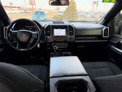 Used 2018  Ford F-150 4WD SuperCrew XLT 5 1&sol;2 at House of Carz near Rochester&comma; IN