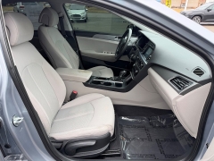 Used 2016  Hyundai Sonata 4d Sedan SE at House of Carz near Rochester&comma; IN