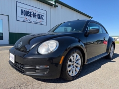  2014 Volkswagen Beetle 2d Coupe 1&period;8T w&sol;Sunroof Auto&sol;PZEV at House of Carz near Rochester&comma; IN