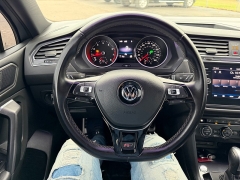 Used 2021  Volkswagen Tiguan 2&period;0T SE R-Line Black 4MOTION at House of Carz near Rochester&comma; IN
