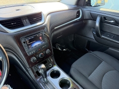 Used 2017  Chevrolet Traverse 4d SUV FWD LT w/1LT at House of Carz near Rochester, IN