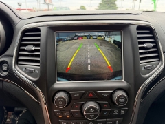 Used 2018  Jeep Grand Cherokee 4d SUV 2WD Overland V6 High Altitude at House of Carz near Rochester&comma; IN