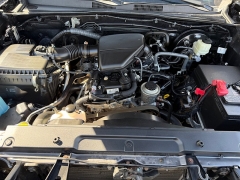 Used 2017  Toyota Tacoma 4WD Access Cab SR Auto at House of Carz near Rochester&comma; IN