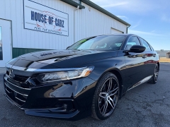  2021 Honda Accord Sedan Touring 2.0T Auto at House of Carz near Rochester, IN