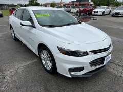 Used 2017 Chevrolet Malibu 4d Sedan LT at House of Carz near Rochester, IN