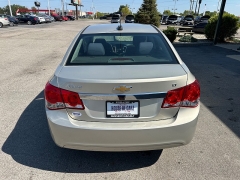 Used 2016  Chevrolet Cruze Limited 4d Sedan LT w/1LT Auto at House of Carz near Rochester, IN