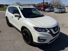 Used 2019  Nissan Rogue 4d SUV AWD SL at House of Carz near Rochester&comma; IN