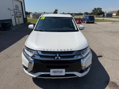 Used 2018  Mitsubishi Outlander Plug-In Hybrid 4d SUV AWC SEL at House of Carz near Rochester&comma; IN