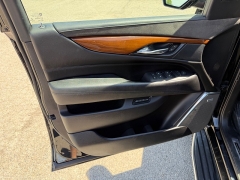 Used 2017  Cadillac Escalade ESV 4d SUV 4WD Luxury at House of Carz near Rochester&comma; IN