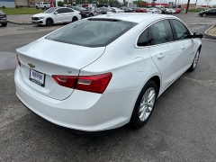 Used 2017 Chevrolet Malibu 4d Sedan LT at House of Carz near Rochester, IN