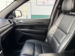 Used 2020  Jeep Grand Cherokee 4d SUV 4WD Limited V6 at House of Carz near Rochester&comma; IN