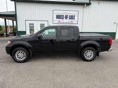 Used 2014  Nissan Frontier 4WD Crew Cab SV Auto at House of Carz near Rochester&comma; IN