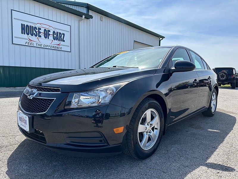 Used 2014  Chevrolet Cruze 4d Sedan LT1 AT at House of Carz near Rochester, IN