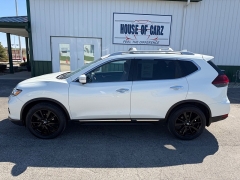 Used 2019  Nissan Rogue 4d SUV AWD SL at House of Carz near Rochester&comma; IN