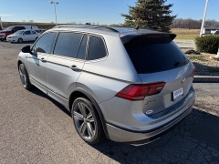 Used 2021  Volkswagen Tiguan 2.0T SE R-Line Black 4MOTION at House of Carz near Rochester, IN