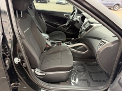 Used 2013  Hyundai Veloster 3d Coupe RE&colon;MIX Auto at House of Carz near Rochester&comma; IN