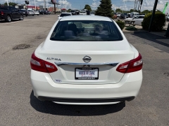 Used 2016  Nissan Altima 4d Sedan 2&period;5L S at House of Carz near Rochester&comma; IN