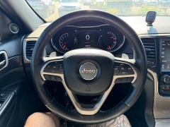 Used 2015  Jeep Grand Cherokee 4d SUV 4WD Laredo at House of Carz near Rochester&comma; IN