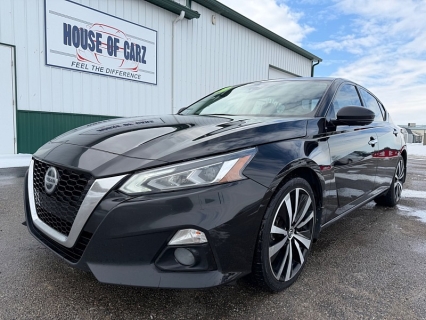 Used 2020 Nissan Altima 4d Sedan AWD 2.5L Platinum at House of Carz near Rochester, IN