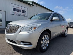  2017 Buick Enclave 4d SUV AWD Leather at House of Carz near Rochester&comma; IN