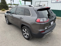 Used 2019  Jeep Cherokee 4d SUV 4WD Limited 3&period;2L at House of Carz near Rochester&comma; IN