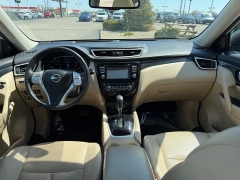 Used 2016  Nissan Rogue 4d SUV AWD SL at House of Carz near Rochester&comma; IN