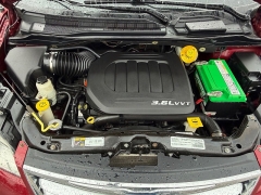 Used 2016  Chrysler Town & Country 4d Wagon Touring L at House of Carz near Rochester&comma; IN