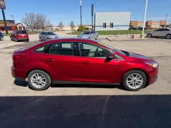 Used 2016  Ford Focus 4d Sedan SE at House of Carz near Rochester&comma; IN