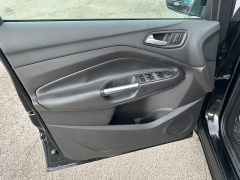 Used 2018 Ford Escape 4d SUV 4WD SEL at House of Carz near Rochester, IN