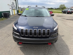Used 2016  Jeep Cherokee 4d SUV 4WD Trailhawk V6 at House of Carz near Rochester&comma; IN
