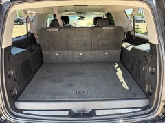 Used 2017  Cadillac Escalade ESV 4d SUV 4WD Luxury at House of Carz near Rochester&comma; IN