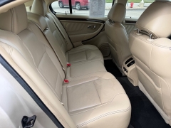 Used 2017  Ford Taurus 4d Sedan FWD Limited V6 at House of Carz near Rochester&comma; IN