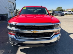 Used 2018  Chevrolet Silverado 1500 4WD Crew Cab LT at House of Carz near Rochester, IN