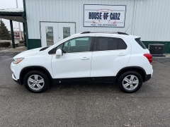 Used 2020  Chevrolet Trax 4d SUV AWD LT at House of Carz near Rochester&comma; IN