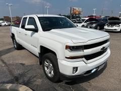 Used 2018 Chevrolet Silverado 1500 4WD Double Cab LT Z71 at House of Carz near Rochester, IN