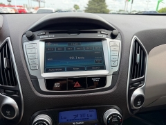 Used 2012  Hyundai Tucson 4d SUV FWD Limited at House of Carz near Rochester&comma; IN