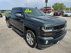 Used 2017 Chevrolet Silverado 1500 4WD Crew Cab LT Z71 at House of Carz near Rochester, IN