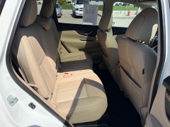 Used 2016  Nissan Rogue 4d SUV AWD SL at House of Carz near Rochester&comma; IN
