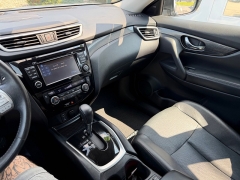 Used 2016  Nissan Rogue 4d SUV AWD SL at House of Carz near Rochester&comma; IN