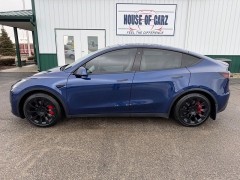 Used 2021  Tesla Model Y Long Range AWD at House of Carz near Rochester&comma; IN