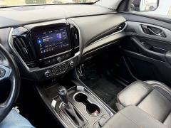 Used 2020  Chevrolet Traverse 4d SUV AWD LT Leather at House of Carz near Rochester&comma; IN