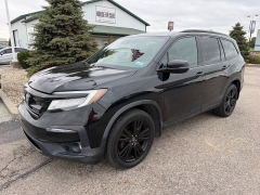  2019 Honda Pilot 4d SUV AWD Elite at House of Carz near Rochester&comma; IN