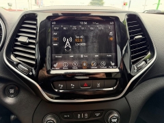Used 2019  Jeep Cherokee 4d SUV 4WD Limited 3&period;2L at House of Carz near Rochester&comma; IN