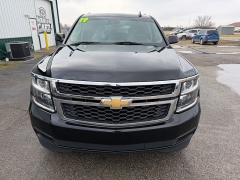 Used 2019  Chevrolet Suburban 4d SUV 4WD LT at House of Carz near Rochester&comma; IN